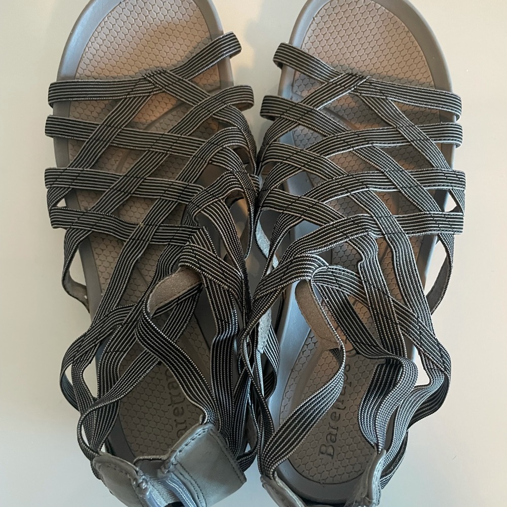 Baretraps Sandals. Women’s Size 8.